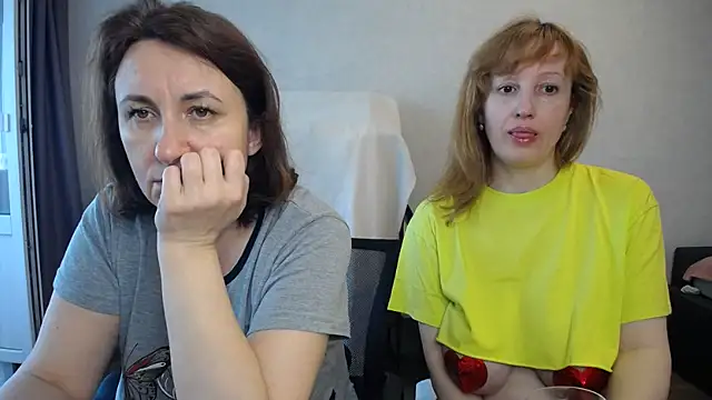 Snapshot of DonnaMagdalena chatting on May 19, 8:20 am DonnaMagdalena online show from May 19, 8:20 am