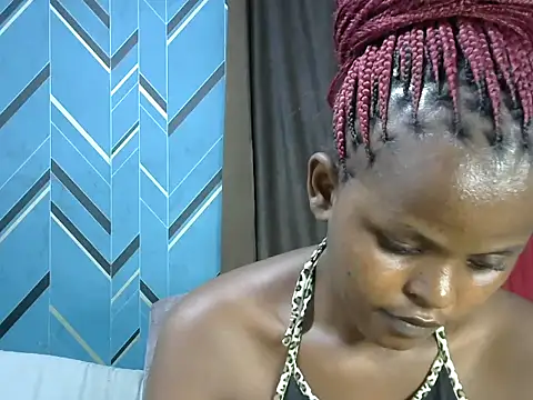 Snapshot of Lusty_vybez chatting on February 22, 6:19 pm Lusty vybez online show from February 22, 6:19 pm