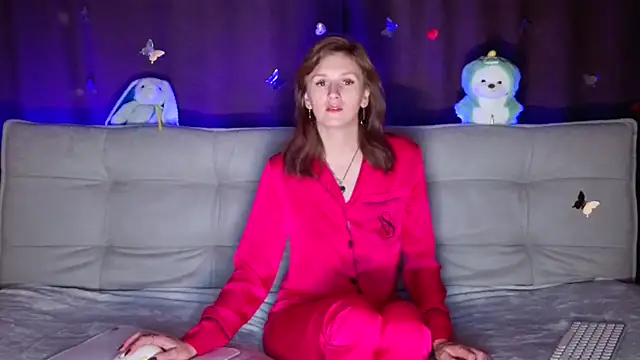 intolerable girl online show from October 7, 7:44 pm