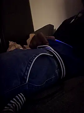 Snapshot of Z3US_UP_1 chatting on September 15, 2:00 am Z3US UP 1 online show from September 15, 2:00 am