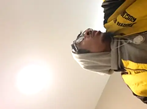 Snapshot of Z3US_UP_1 chatting on December 17, 1:22 am Z3US UP 1 online show from December 17, 1:22 am