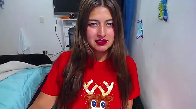 Yunhot  online show from December 14, 4:45 am
