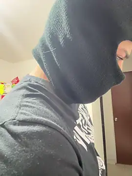 Snapshot of Celestedubois chatting on December 16, 3:19 am Celestedubois online show from December 16, 3:19 am