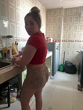 Snapshot of Celestedubois chatting on December 23, 8:36 pm Celestedubois online show from December 23, 8:36 pm