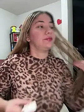 Snapshot of Celestedubois chatting on November 27, 7:49 pm Celestedubois online show from November 27, 7:49 pm