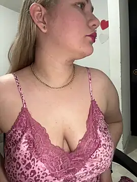 Snapshot of Celestedubois chatting on January 14, 11:09 pm Celestedubois online show from January 14, 11:09 pm