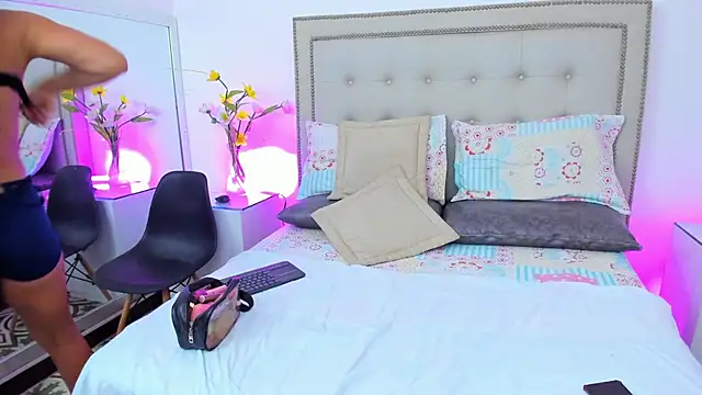 ShannaThor online show from June 30, 2:40 pm
