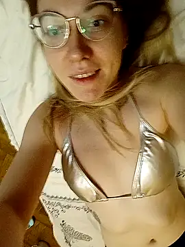 Snapshot of _Sweet_Love_ chatting on January 4, 11:27 pm Sweet Love online show from January 4, 11:27 pm