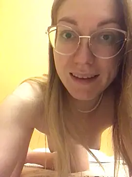Snapshot of _Sweet_Love_ chatting on January 6, 12:59 am Sweet Love online show from January 6, 12:59 am