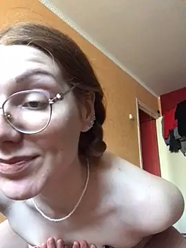Snapshot of _Sweet_Love_ chatting on February 7, 11:45 am Sweet Love online show from February 7, 11:45 am