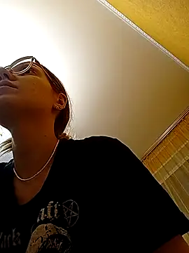 Snapshot of _Sweet_Love_ chatting on February 25, 4:31 pm Sweet Love online show from February 25, 4:31 pm