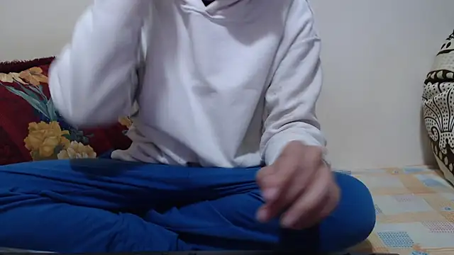 Alexdelarge323 online show from April 14, 3:18 pm