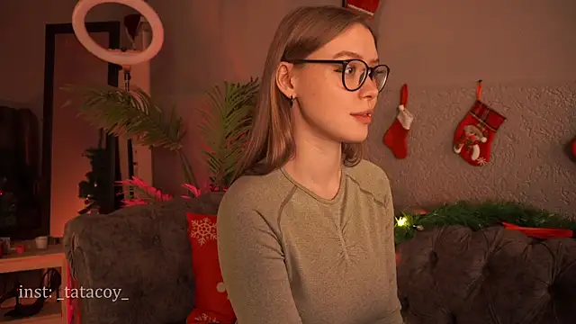 Snapshot of TataCoy chatting on January 4, 9:54 am TataCoy online show from January 4, 9:54 am