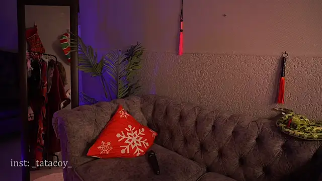 Snapshot of TataCoy chatting on January 18, 6:13 am TataCoy online show from January 18, 6:13 am