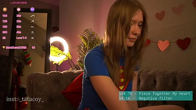 Snapshot of TataCoy chatting on February 18, 10:27 am TataCoy online show from February 18, 10:27 am