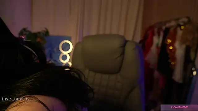 Snapshot of TataCoy chatting on March 8, 7:16 am TataCoy online show from March 8, 7:16 am