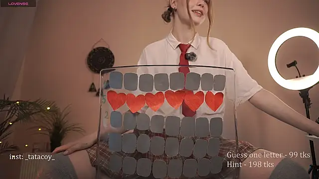 Snapshot of TataCoy chatting on September 14, 11:42 am TataCoy online show from September 14, 11:42 am