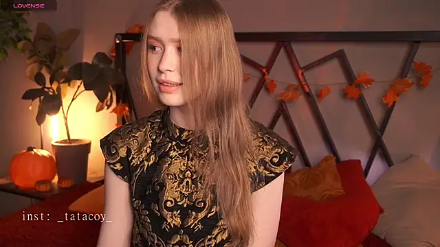 Snapshot of TataCoy chatting on November 11, 12:05 pm TataCoy online show from November 11, 12:05 pm