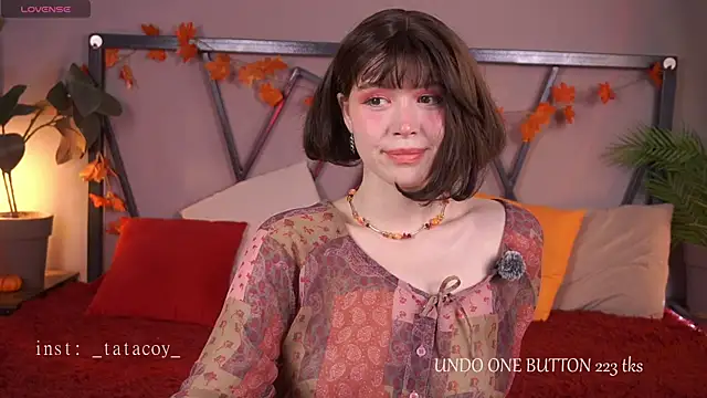 Snapshot of TataCoy chatting on November 15, 2:13 pm TataCoy online show from November 15, 2:13 pm