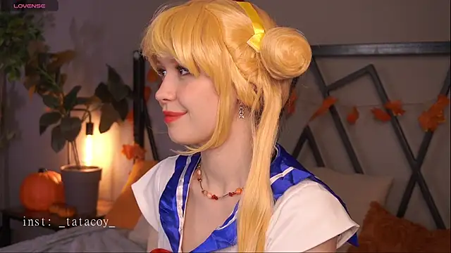 Snapshot of TataCoy chatting on November 28, 8:11 pm TataCoy online show from November 28, 8:11 pm