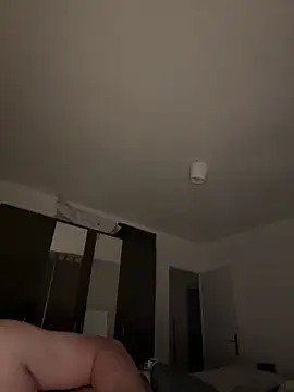 Tomhot3869 online show from April 20, 8:54 pm