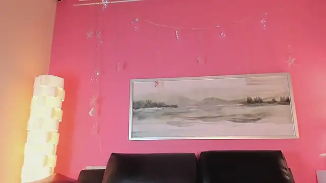 Tiffanysurez  online show from February 27, 1:07 pm