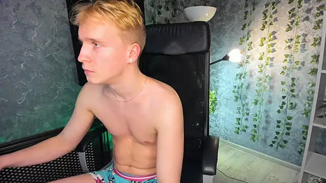 AlexxSweet online show from December 22, 4:38 pm