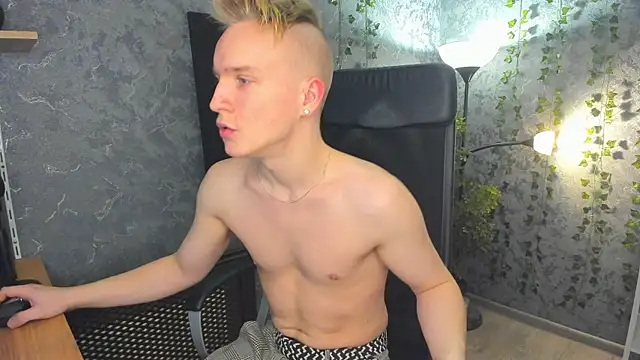 AlexxSweet online show from February 3, 7:29 am