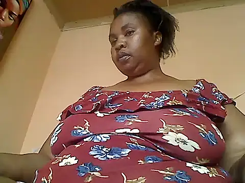 Snapshot of ZOQULUx chatting on December 17, 8:23 am ZOQULUx online show from December 17, 8:23 am