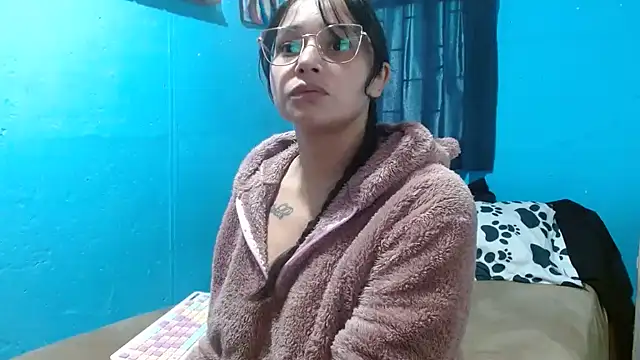 clarisse69 online show from January 27, 10:27 pm