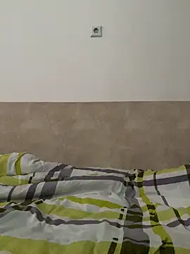 WhiteeMen online show from January 18, 11:47 am