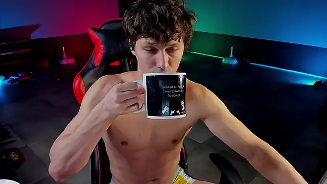 dirty-boss online show from March 27, 8:37 am