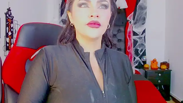 misslombana online show from October 25, 5:37 am