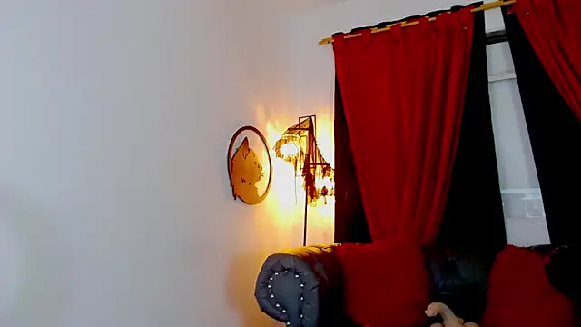 misslombana online show from April 15, 3:46 am