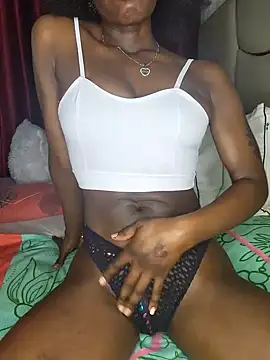 NicRaisaa online show from March 5, 4:19 am