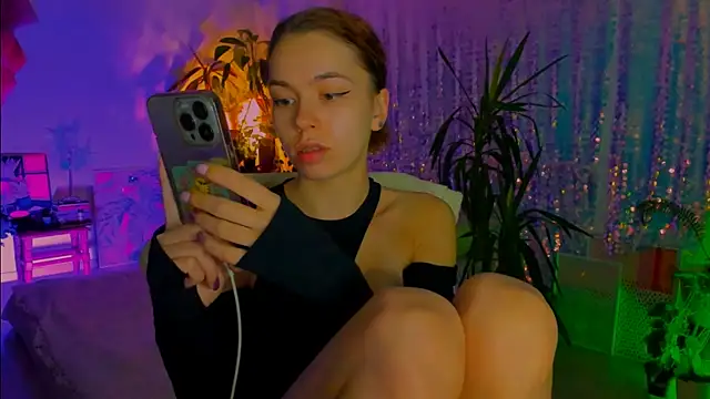 Snapshot of poli__ chatting on November 19, 8:09 pm poli online show from November 19, 8:09 pm