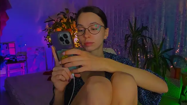 Snapshot of poli__ chatting on November 29, 5:49 pm poli online show from November 29, 5:49 pm