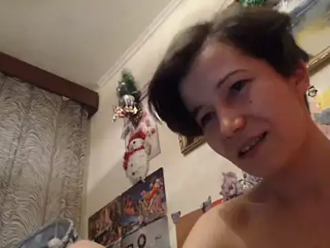 Snapshot of EllyseJenner chatting on January 24, 5:53 pm EllyseJenner online show from January 24, 5:53 pm