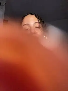 Snapshot of demonaughtyyy chatting on February 25, 3:27 am demonaughtyyy online show from February 25, 3:27 am