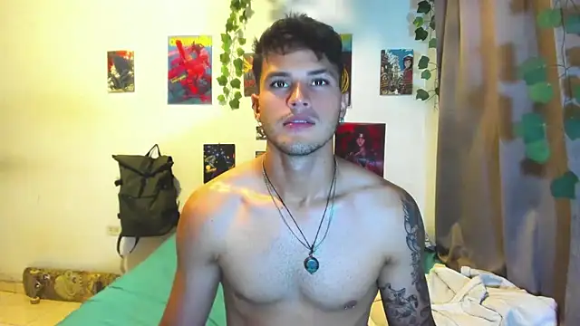 Nekoboy01 online show from October 20, 10:10 pm