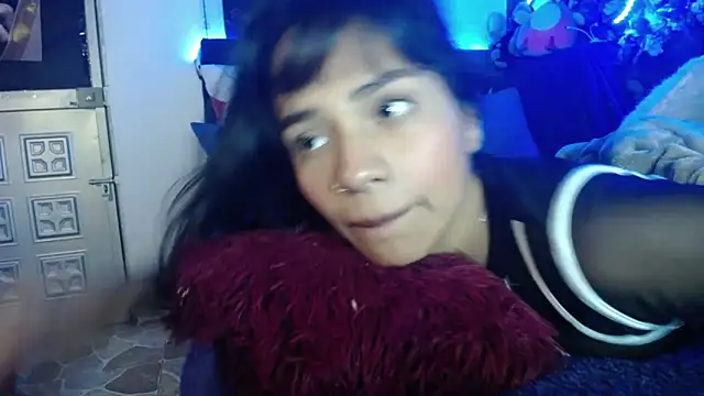 Samara Beltran online show from February 7, 8:11 am