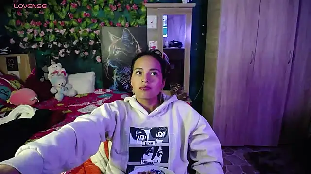 Samara Beltran online show from February 17, 2:20 am