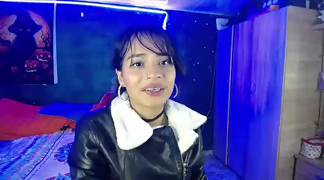 Samara Beltran online show from March 15, 8:26 am