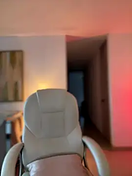 Snapshot of Im_Valentina chatting on December 15, 10:47 pm Im Valentina online show from December 15, 10:47 pm