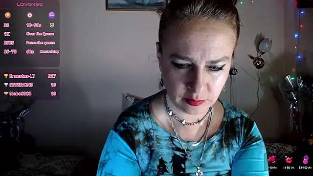 VanezaSmith online show from December 7, 3:14 am