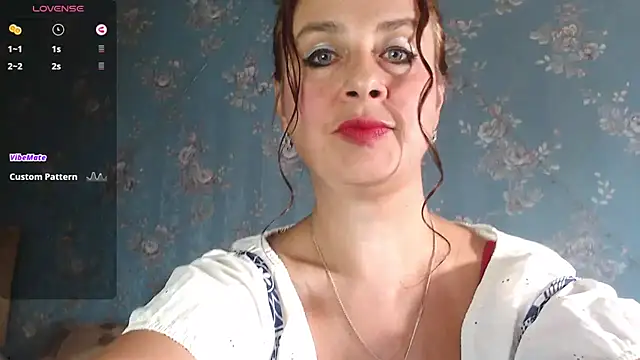 VanezaSmith online show from September 20, 7:09 am