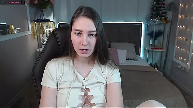 MollyBrams online show from December 7, 5:37 am