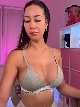 Snapshot of Meliazz chatting on June 14, 7:21 am Meliazz online show from June 14, 7:21 am