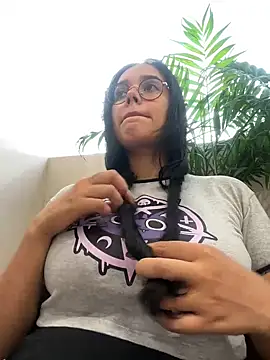 Snapshot of Annya-sweet chatting on February 5, 2:59 pm Annya-sweet online show from February 5, 2:59 pm