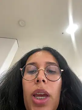 Snapshot of Annya-sweet chatting on February 11, 5:50 pm Annya-sweet online show from February 11, 5:50 pm